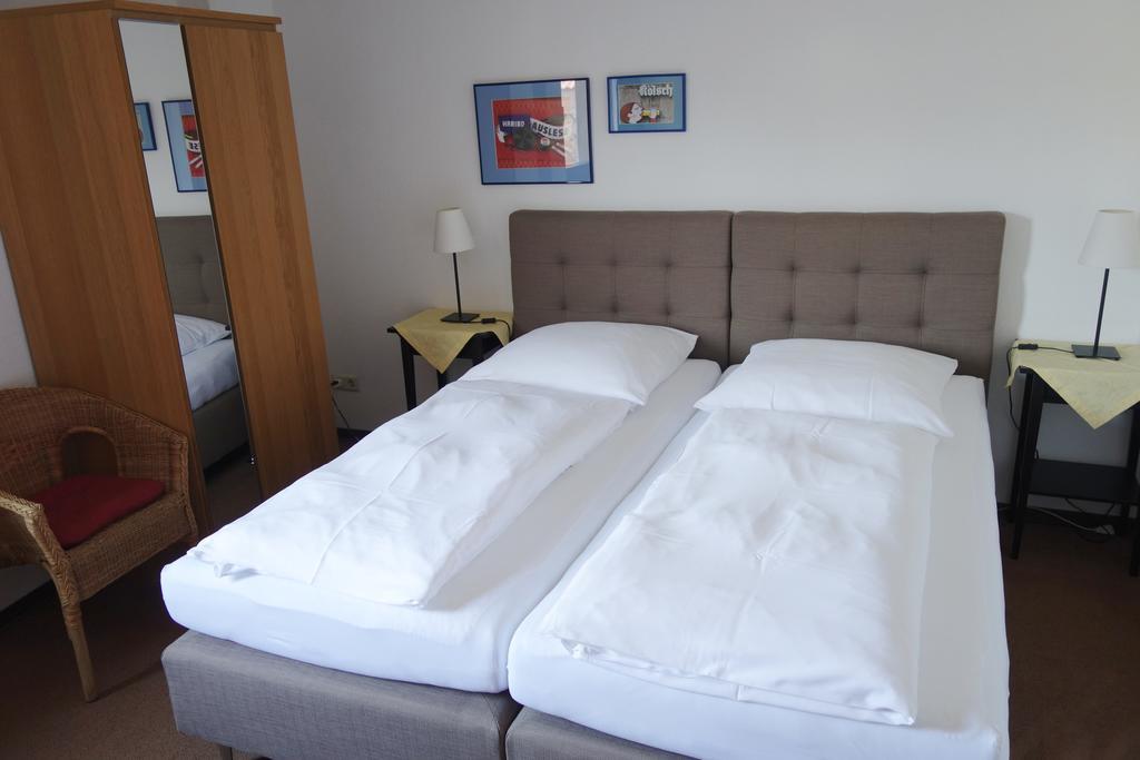 Pension Am Helenenwall Colonia Habitación foto