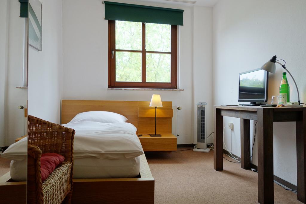 Pension Am Helenenwall Colonia Habitación foto